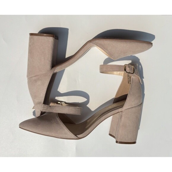 Lulu’s Ankle Strap Block Heels Women’s Size 8 Nude Faux Suede Sandals Dressy - Picture 7 of 8